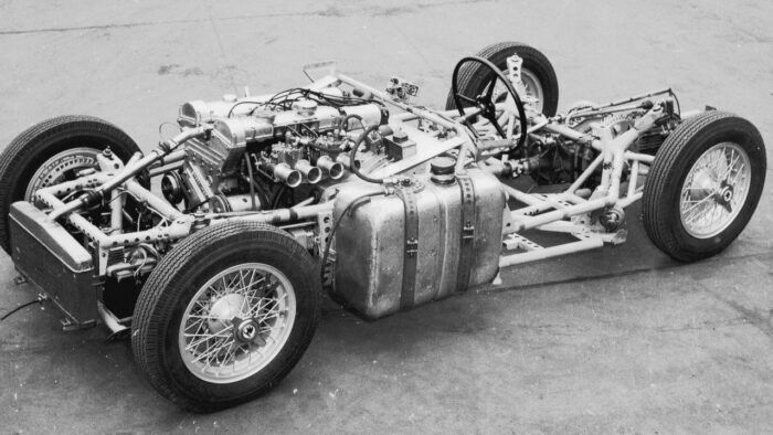 Skoda 1100 OHC Coupe 2 700x394