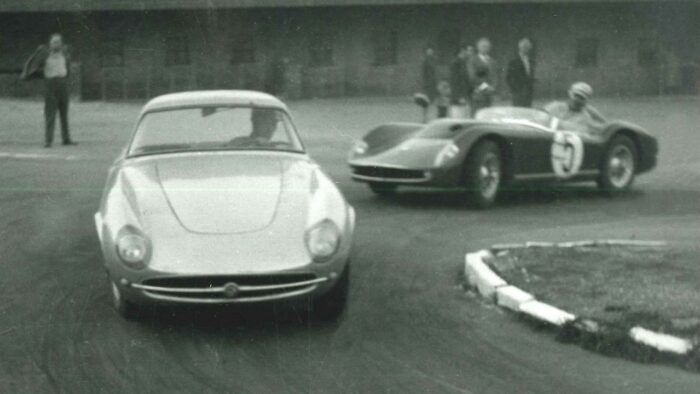 Skoda 1100 OHC Coupe 4 700x394