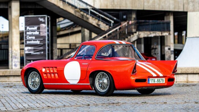 Skoda 1100 OHC Coupe 6 700x394