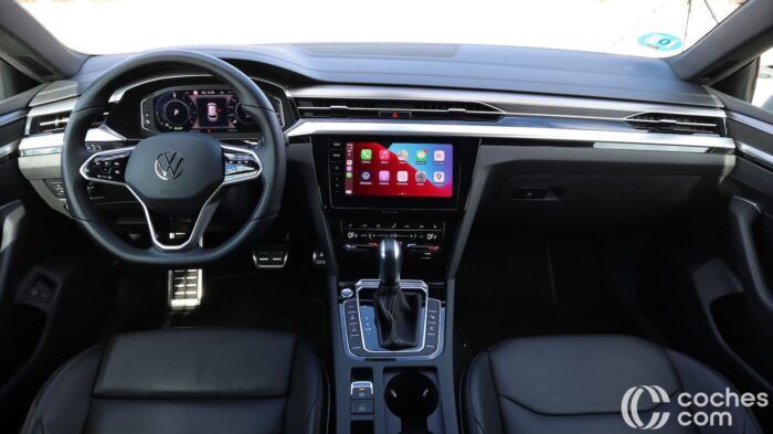Volkswagen Arteon Shooting Brake EHybrid Prueba Interior 26 700x393
