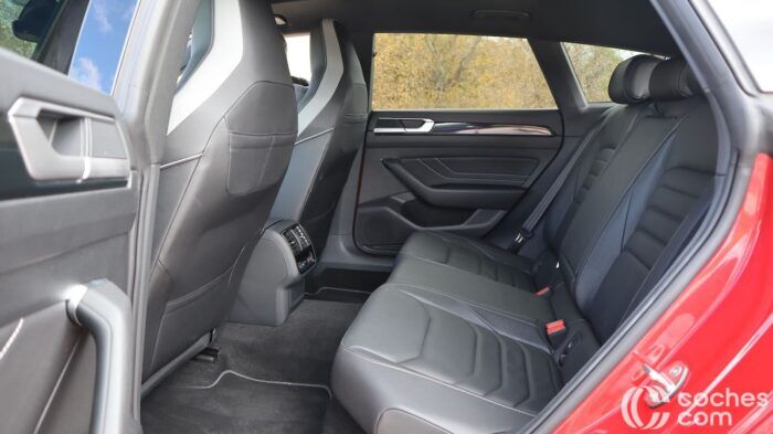 Volkswagen Arteon Shooting Brake EHybrid Prueba Interior 33 700x393