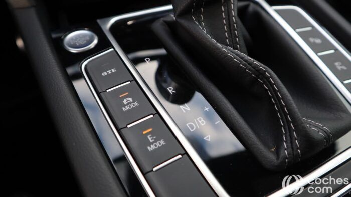 Volkswagen Arteon Shooting Brake EHybrid Prueba Interior 6 700x393