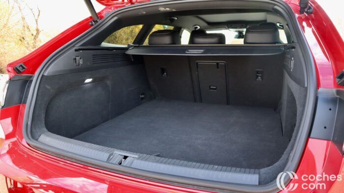 Volkswagen Arteon Shooting Brake EHybrid Prueba Maletero 2 700x393