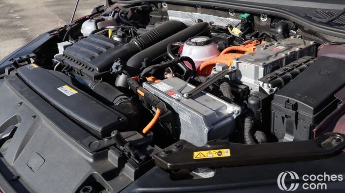 Volkswagen Arteon Shooting Brake EHybrid Prueba Motor 1 700x393