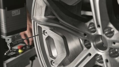 BMW prepara llantas de aluminio sostenibles para todos su gama en 2024