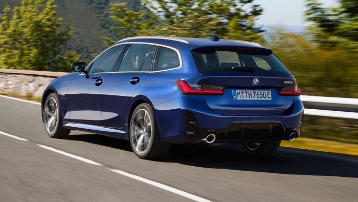 BMW Serie 3 Touring 2023 3 700x394