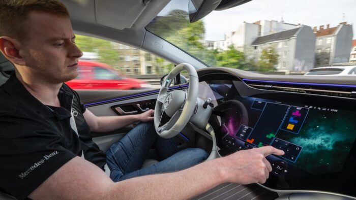 Mercedes Clase S EQS Conduccion Autonoma 3 700x394