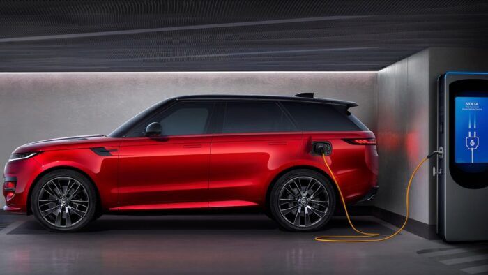 Range Rover Sport PHEV 2023 First Edition 15 700x394