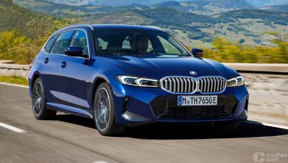 BMW 330e Touring 2022