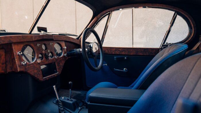 1952 Jaguar XK120 Electrico Lunaz 9 700x394