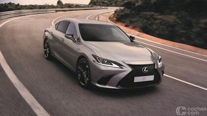 Lexus ES 300h F-Sport 2023