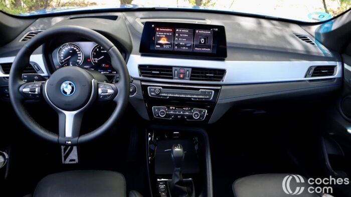 BMW X1 XDrive25e Prueba Interior 21 700x394