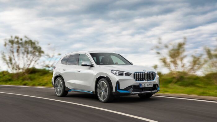 BMW IX1 2023 46 700x394