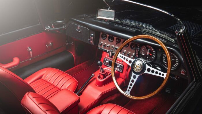 Jaguar E Type Serie 1 1965 Restauracion Jaguar Classic 5 700x394