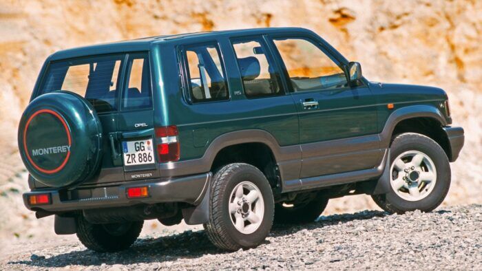 Opel Monterrey 2 700x394