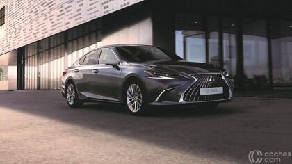 Lexus ES 300h Luxury 2023