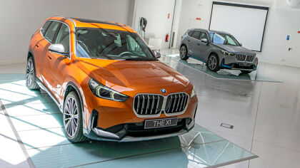 ¿Son igual de prometedores los BMW X1 e iX1 en persona? Te contamos en vídeo los detalles