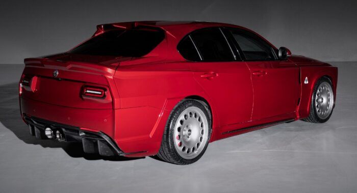 Alfa Romeo Giulia ErreErre Fuoriserie 2 700x379