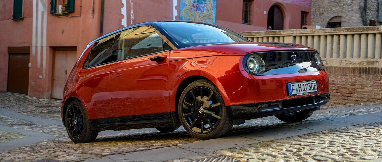 Todas las noticias de coches en un solo portal: Pruebas, fotos, vídeos, informes...
