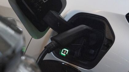 Las ventas de coches eléctricos caen en Europa por primera vez desde 2020