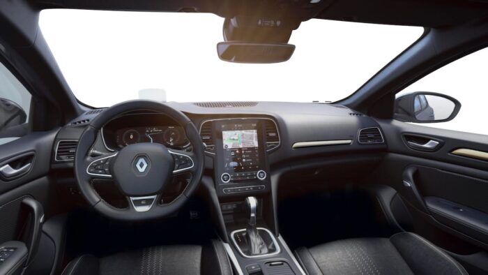 Renault Megane E Tech Engineered 2022 Interior 1 700x394