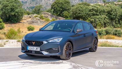Cupra León VZ Cup 1.4 e-Hybrid 245 CV, a prueba: presumiendo de equipamiento