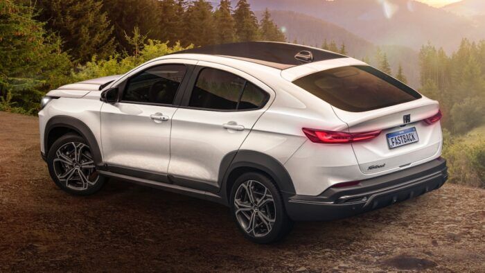 Fiat Fastback 2023 2 700x394