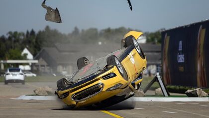 Tras un accidente, un coche eléctrico tiene más probabilidades de terminar en un desguace que uno térmico