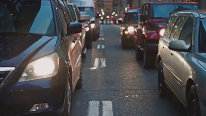 El parque de automóviles cada vez más envejecido: 13,49 años de antigüedad de media