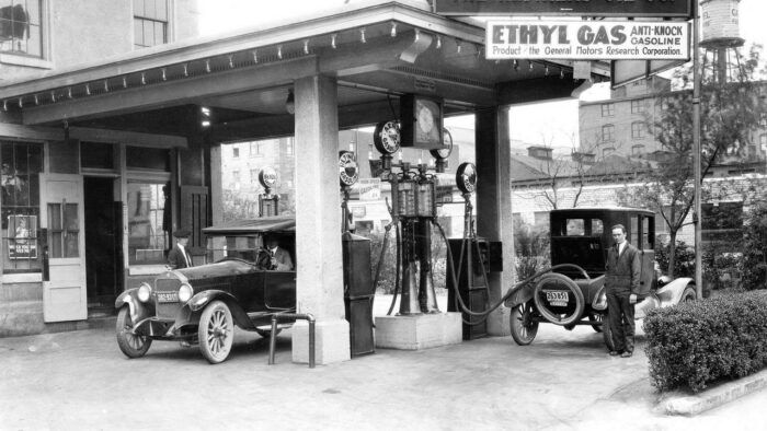 Gasolinera Antigua 1 700x394