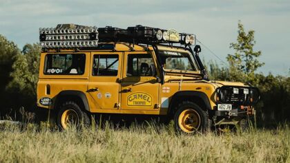 Si sueñas con un Land Rover Defender Camel Trophy, prepara una buena cantidad de dinero