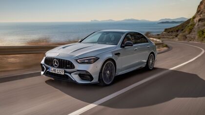 Mercedes-AMG C 63 S E-Performance 2023: di adiós al motor V8, y di hola a un cuatro cilindros electrificado