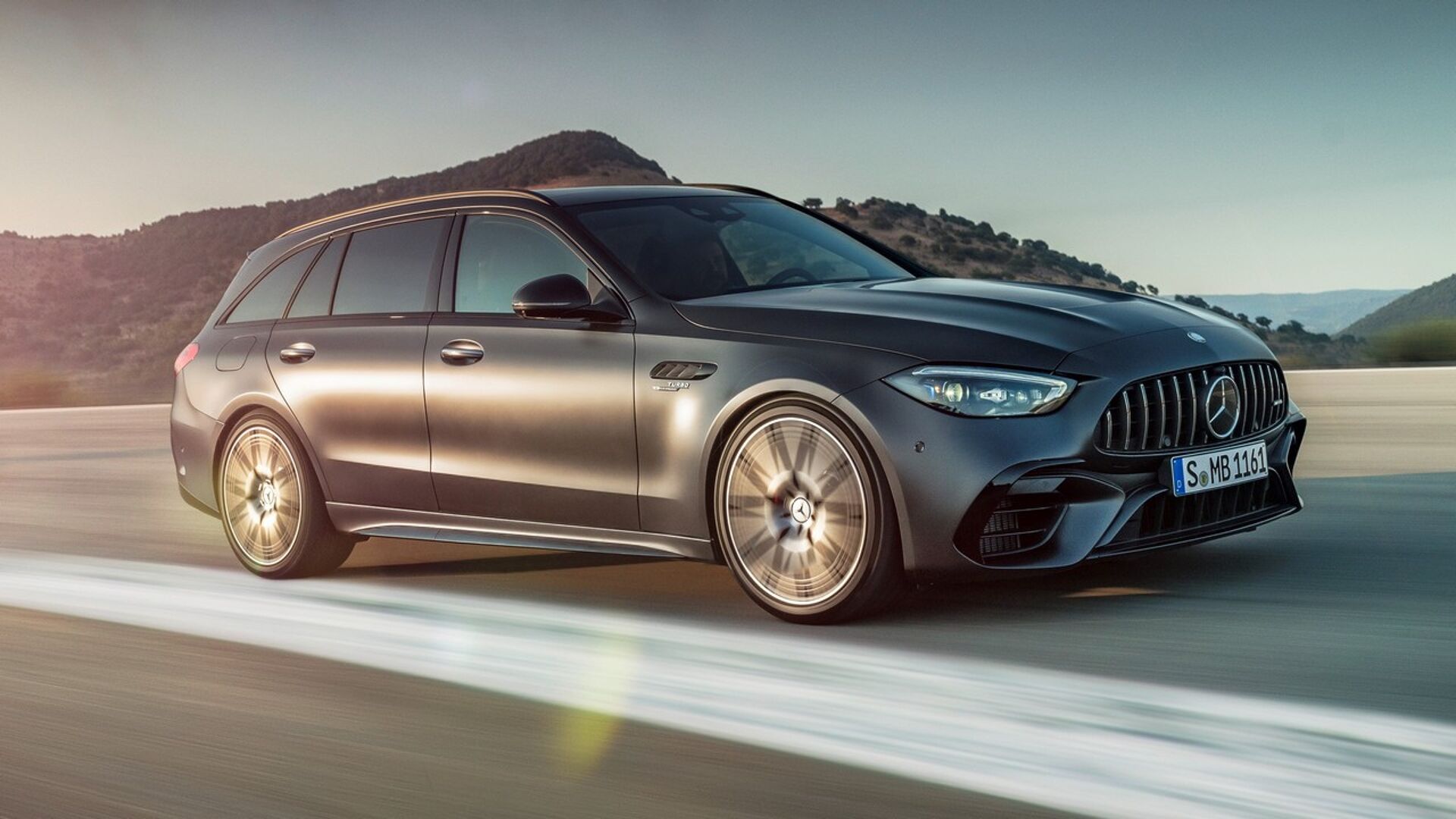 Der neue Mercedes-AMG C 63 S E PERFORMANCE: Aufbruch in eine neue ÄraThe new Mercedes-AMG C 63 S E PERFORMANCE: the dawn of a new era