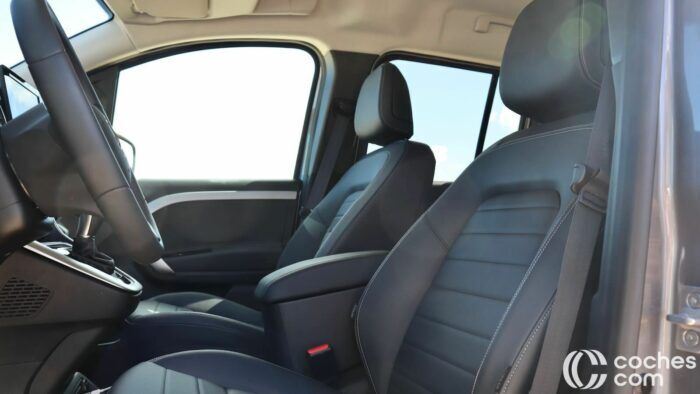 Mercedes Clase T 180d Prueba Interior 10 700x394