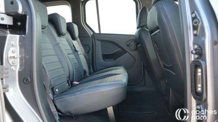 Mercedes Clase T 180d Prueba Interior 2 700x394