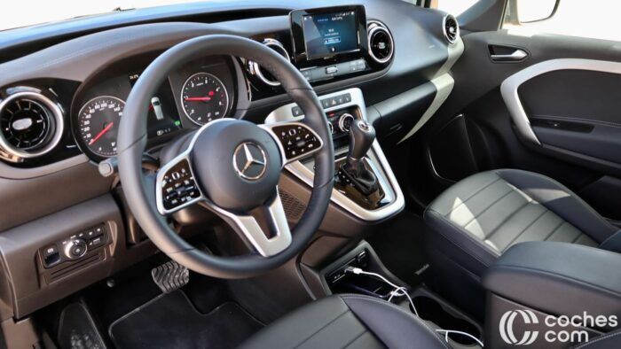 Mercedes Clase T 180d Prueba Interior 9 700x394
