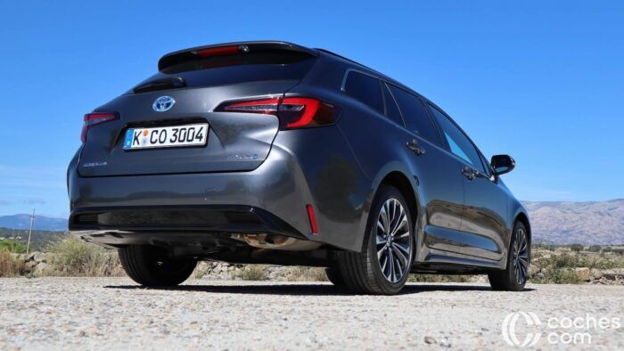 Toyota Corolla Touring Sports 140H Prueba 5 700x394