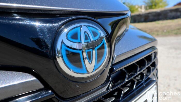 Toyota Corolla Touring Sports 140H Prueba Detalle 2 700x394