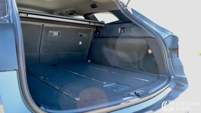 Toyota Corolla Touring Sports 140H Prueba Maletero 2 700x394