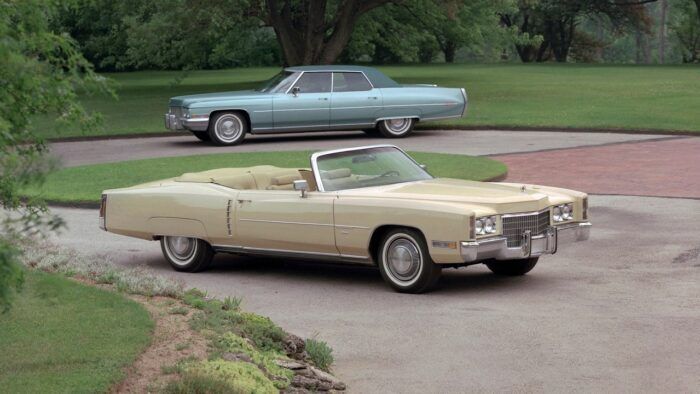 1971 Cadillac Fleetwood Eldorado Cabrio Cadillac Sedan De Ville 700x394