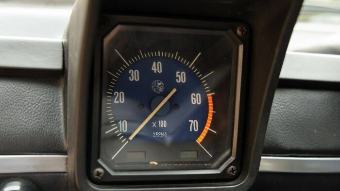 Alfa Romeo Alfetta GT 116 1974 4 700x394