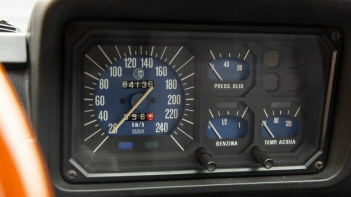 Alfa Romeo Alfetta GT 116 1974 5 700x394