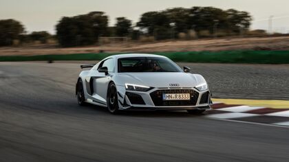Audi R8 Coupé V10 GT RWD: canto de cisne