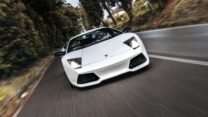 Lamborghini Murcielago 3 700x394