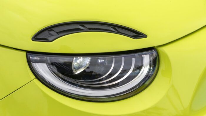 Abarth 500e 2023 26 700x394