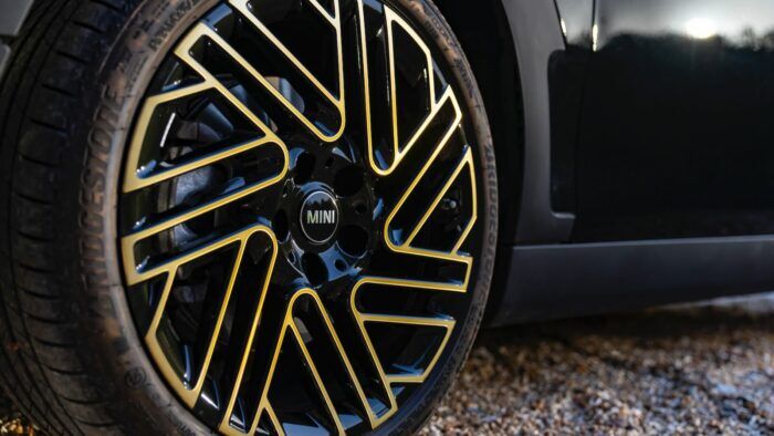 MINI CIubman Cooper S Untold Edition 2022 Detalle 8 700x394