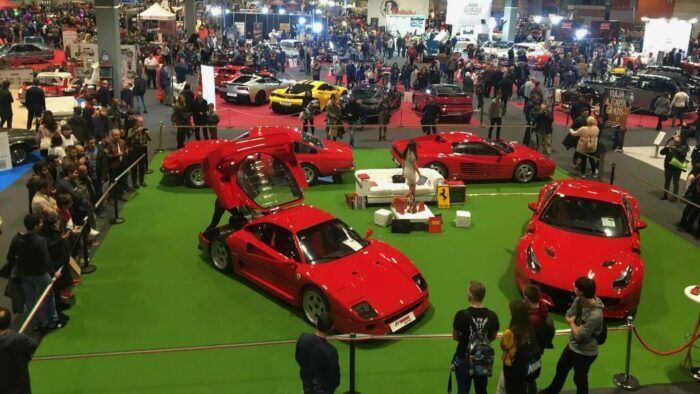 Retromovil Ferrari 1 700x394