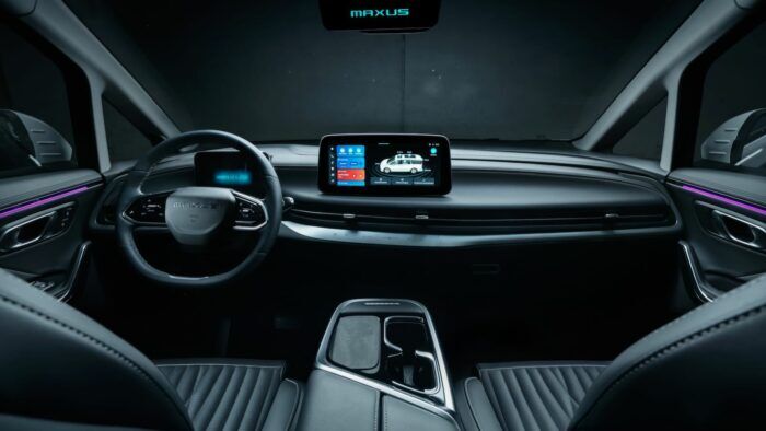 Maxus MIFA 9 2023 Interior 4 700x394