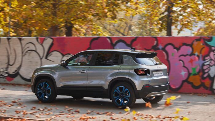 Jeep Avenger 1 700x394