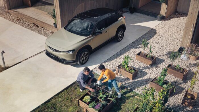 Mazda MX 30 E Skyactiv R EV 47 700x394